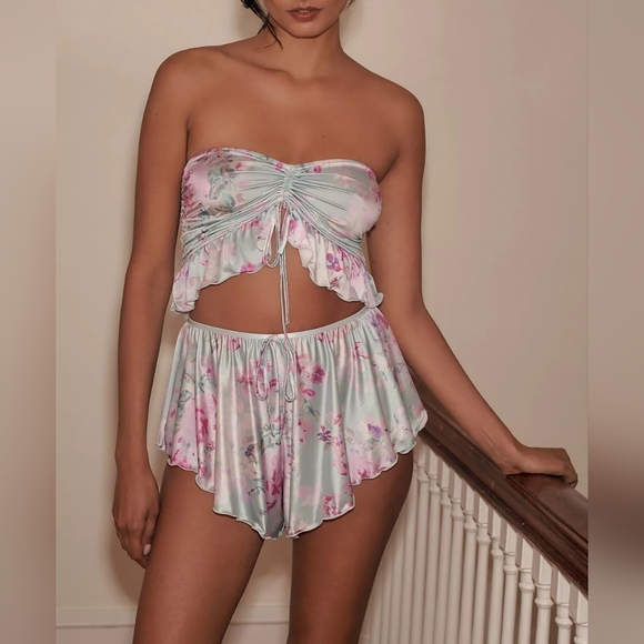 Anthropologie Floral Satin Pajama Set in Pink and Cream - Picture 2 of 9